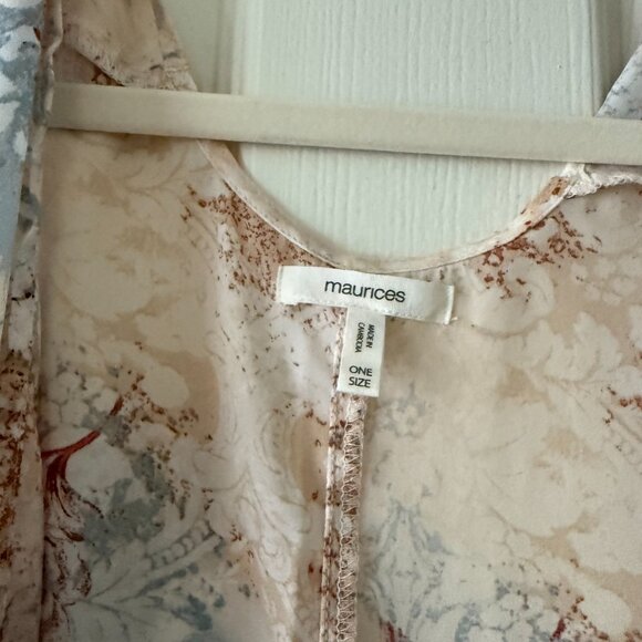 Maurices Red and White Floral Ruana/Kimono - Picture 2 of 4